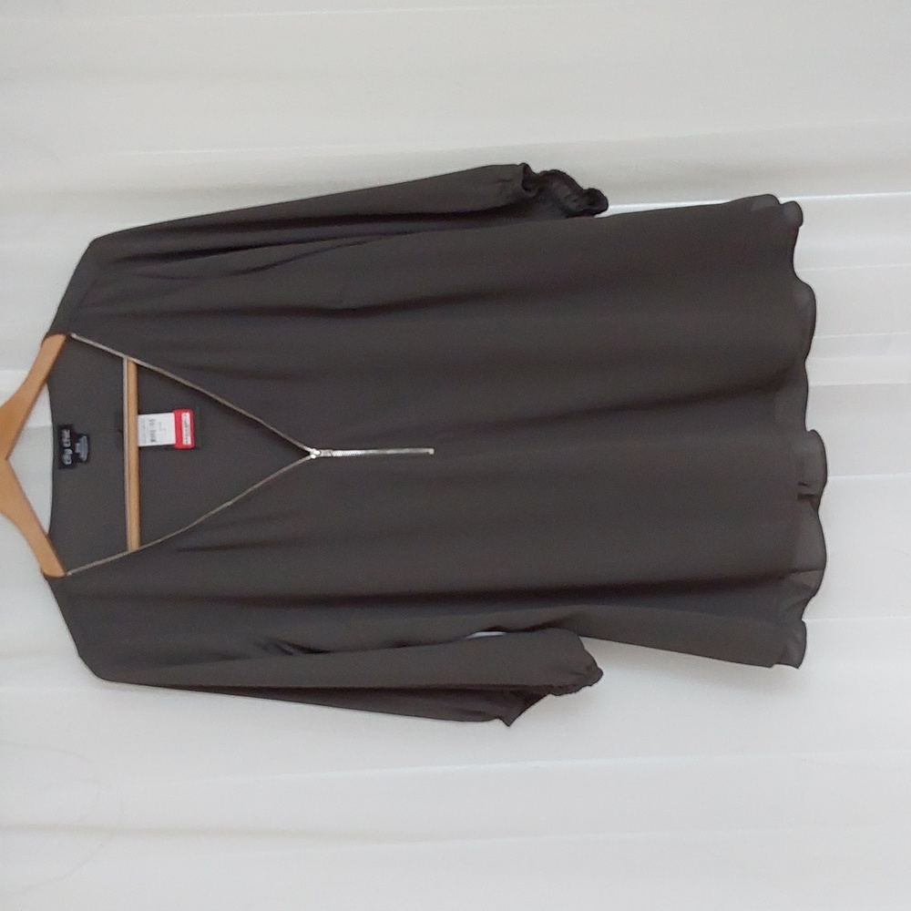 COPY - NWT City Chic Women's Long Sleeve Gray Top Size M